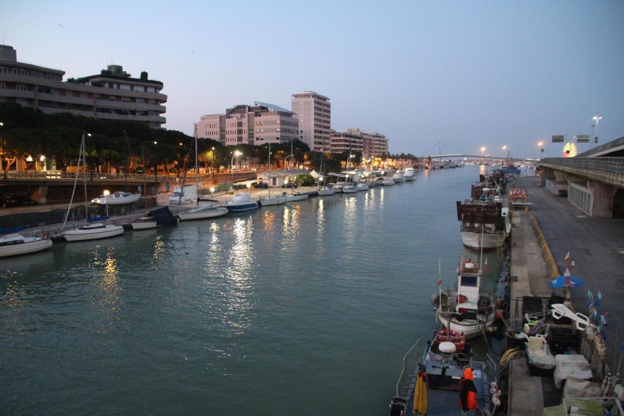 B&B Pescara Centro Luxury Suite エクステリア 写真
